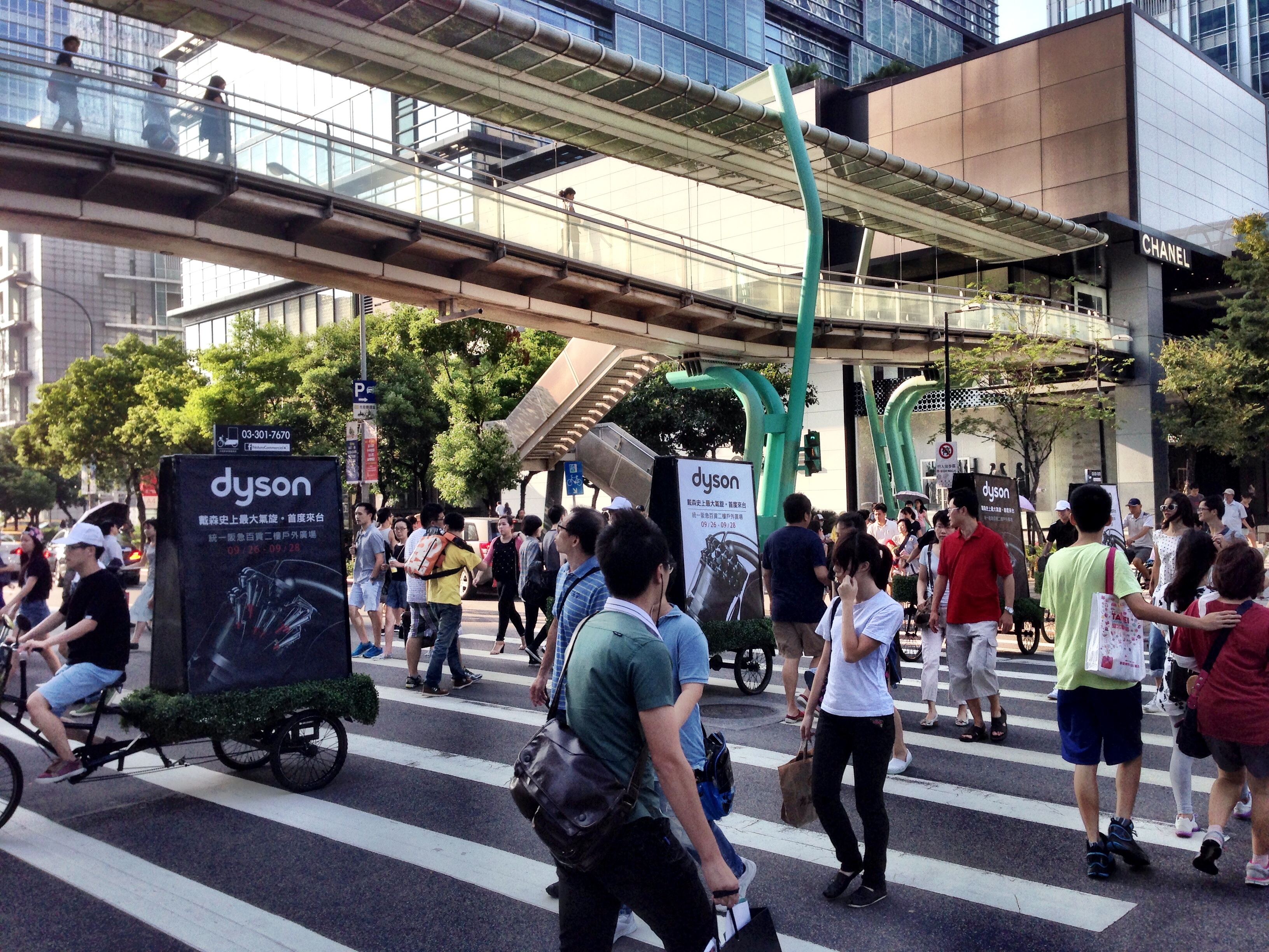 三輪行動廣告燈箱-1-